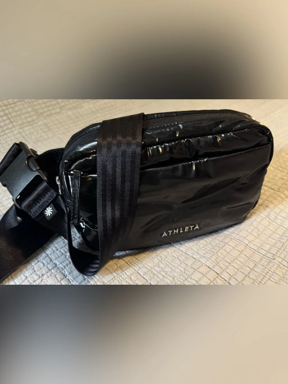 ATHLETA ALL ABOUT SHINE QUILTED CROSSBODY BELT BAG